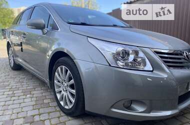 Універсал Toyota Avensis 2009 в Одесі