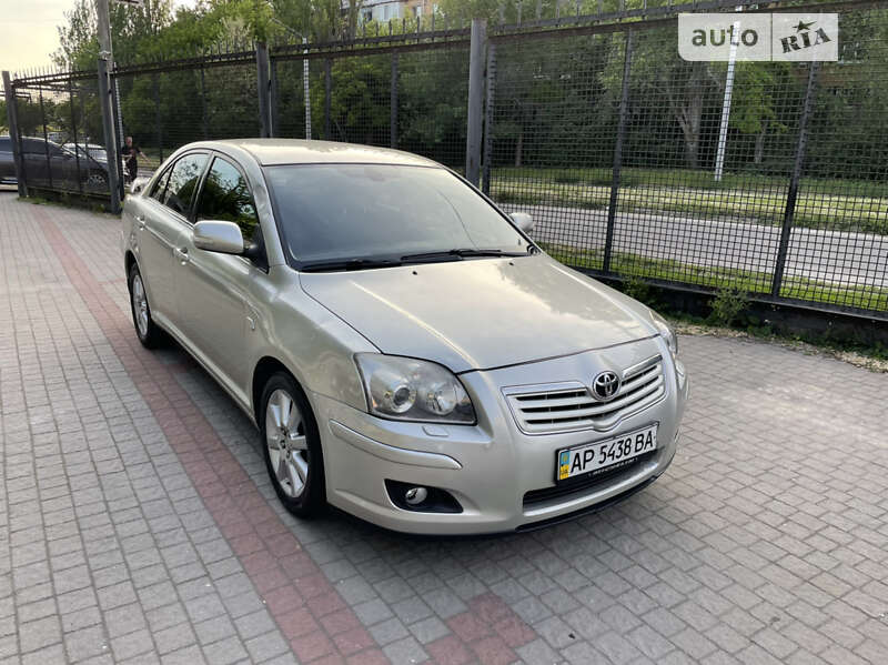 Седан Toyota Avensis 2006 в Запорожье