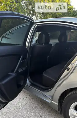 Toyota Avensis 2011