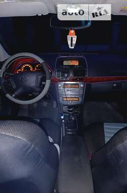 Универсал Toyota Avensis 2005 в Виноградове