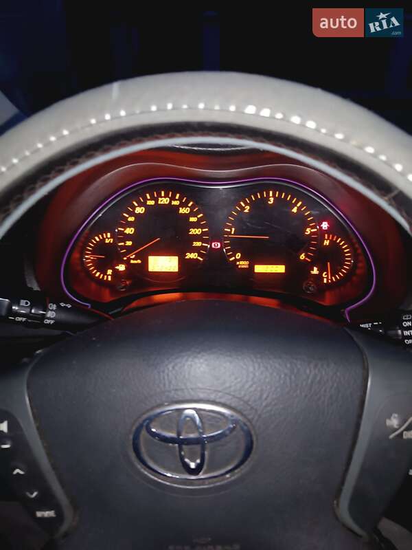 Универсал Toyota Avensis 2005 в Виноградове