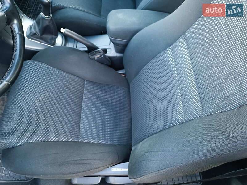 Универсал Toyota Avensis 2004 в Одессе