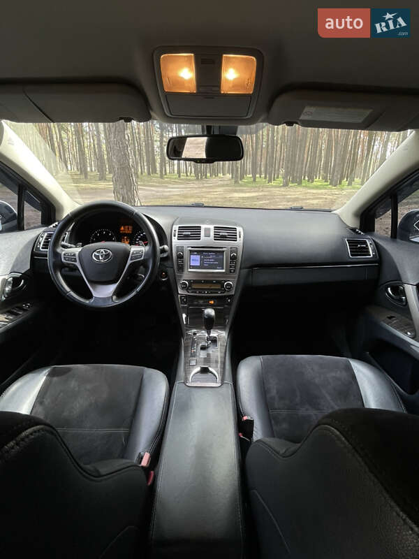 Универсал Toyota Avensis 2012 в Краматорске