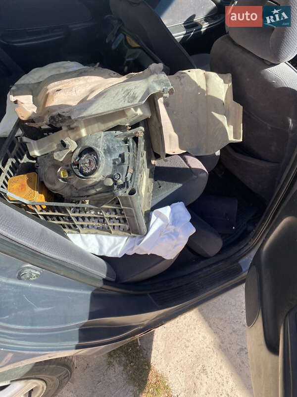 Универсал Toyota Avensis 2002 в Львове