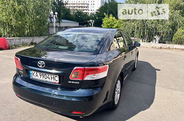 Седан Toyota Avensis 2011 в Києві