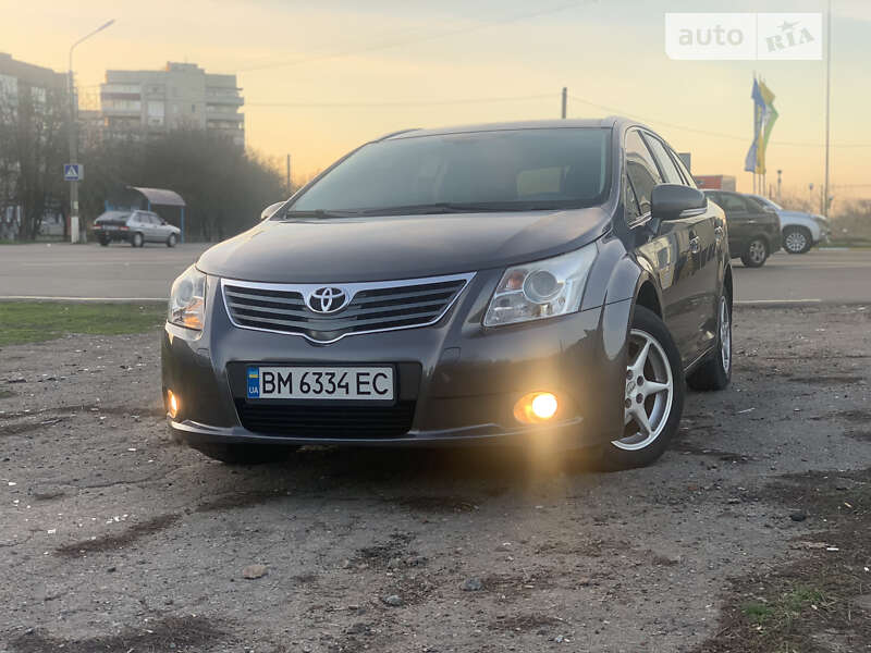 Универсал Toyota Avensis 2011 в Конотопе