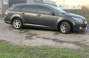 Универсал Toyota Avensis 2011 в Конотопе