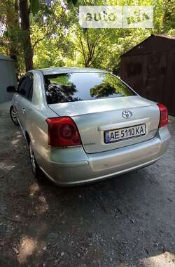 Седан Toyota Avensis 2005 в Дніпрі