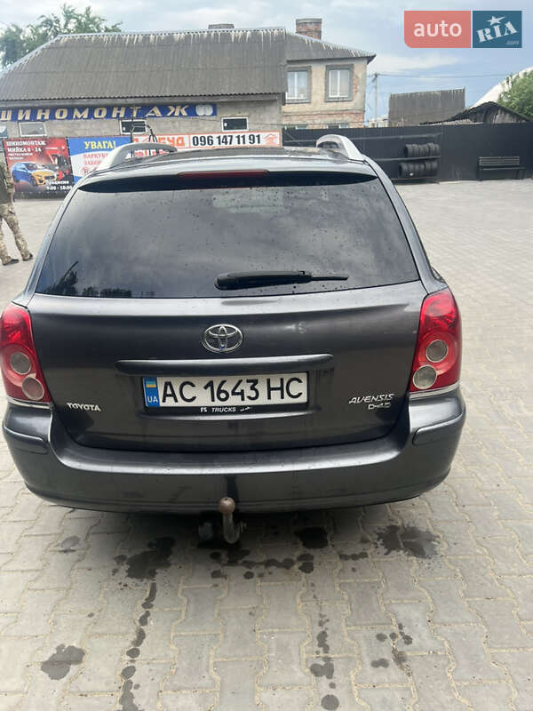 Универсал Toyota Avensis 2007 в Локачах