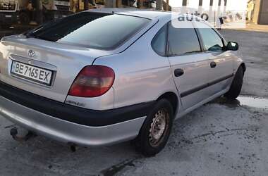 Седан Toyota Avensis 2001 в Одессе