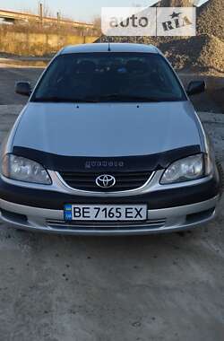 Седан Toyota Avensis 2001 в Одессе