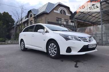 Універсал Toyota Avensis 2012 в Чернігові