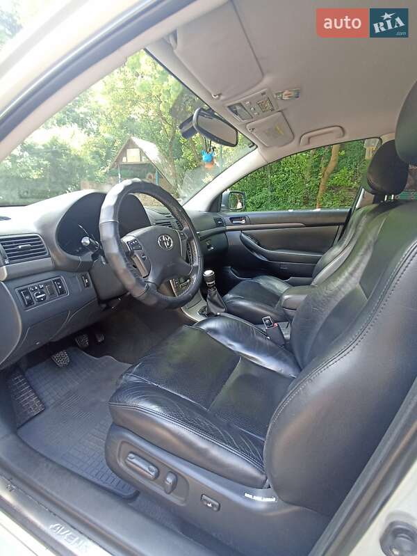 Седан Toyota Avensis 2007 в Могилев-Подольске