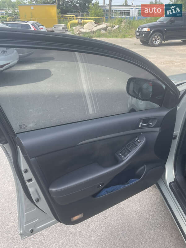 Седан Toyota Avensis 2007 в Виннице фото 14 Седан Toyota Avensis 2007 в Виннице