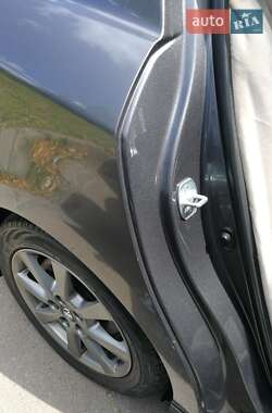 Седан Toyota Avensis 2008 в 