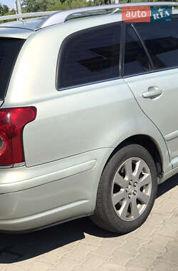 Универсал Toyota Avensis 2008 в Гайвороне