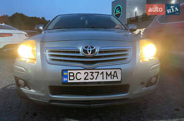 Седан Toyota Avensis 2007 в Львове