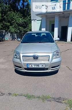 Седан Toyota Avensis 2005 в Черкассах