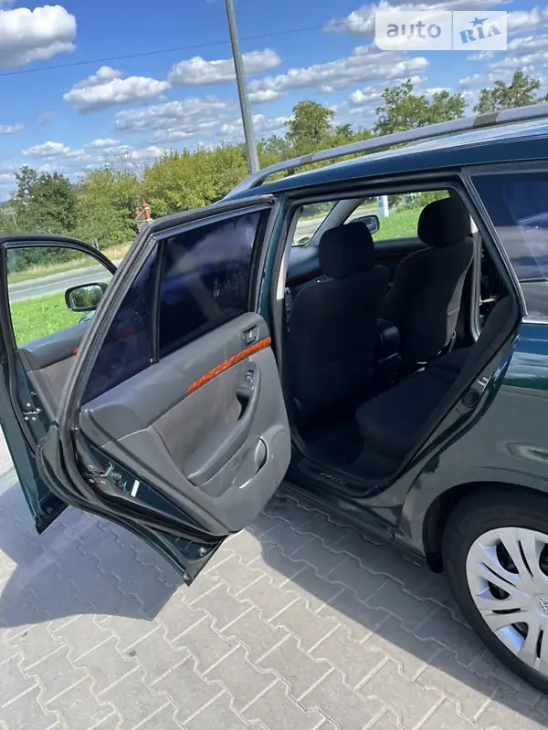 Toyota Avensis 2003
