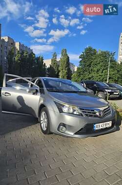 Седан Toyota Avensis 2012 в Харкові
