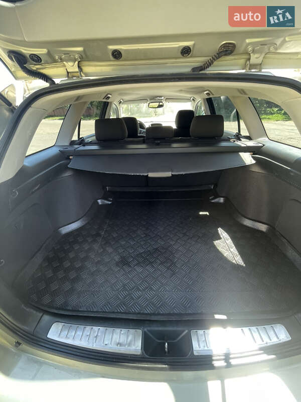 Универсал Toyota Avensis 2006 в Делятине