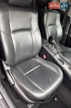 Седан Toyota Avensis 2011 в 