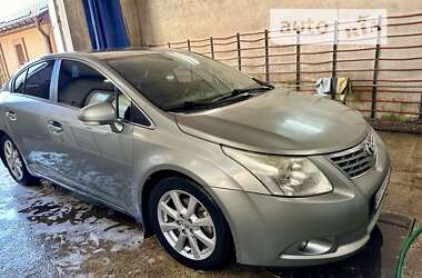 Седан Toyota Avensis 2011 в Карлівці