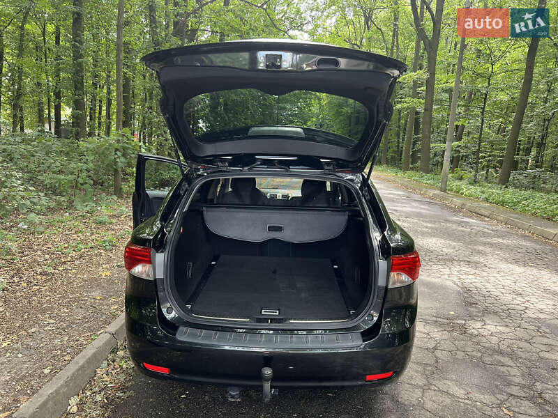 Универсал Toyota Avensis 2014 в Виннице