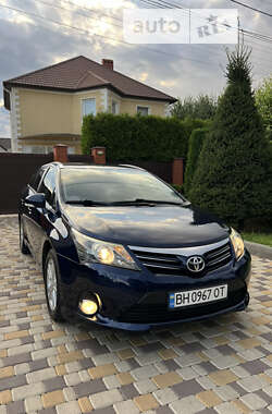 Универсал Toyota Avensis 2013 в Одессе