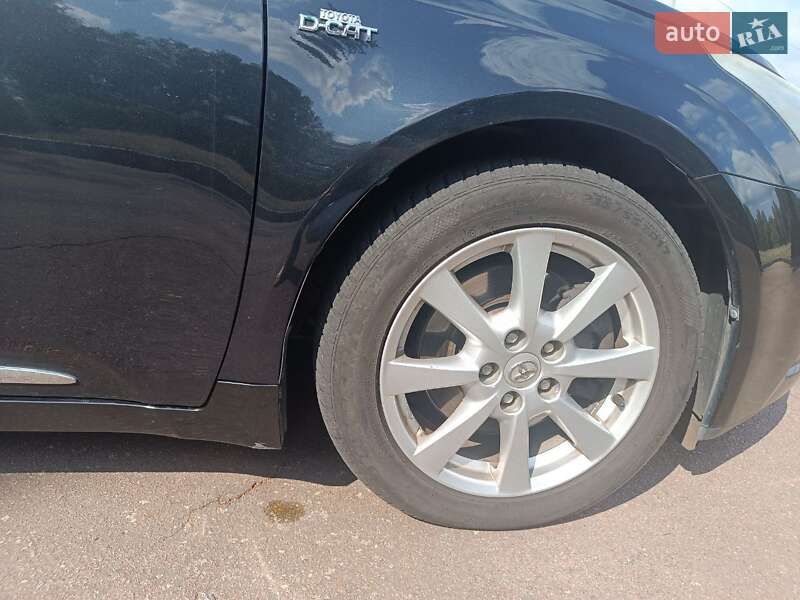 Универсал Toyota Avensis 2011 в Житомире фото 12 Универсал Toyota Avensis 2011 в Житомире