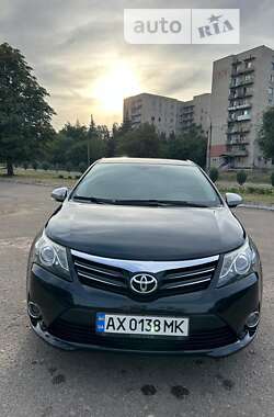 Седан Toyota Avensis 2012 в Лозовій