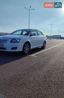 Ліфтбек Toyota Avensis 2008 в 