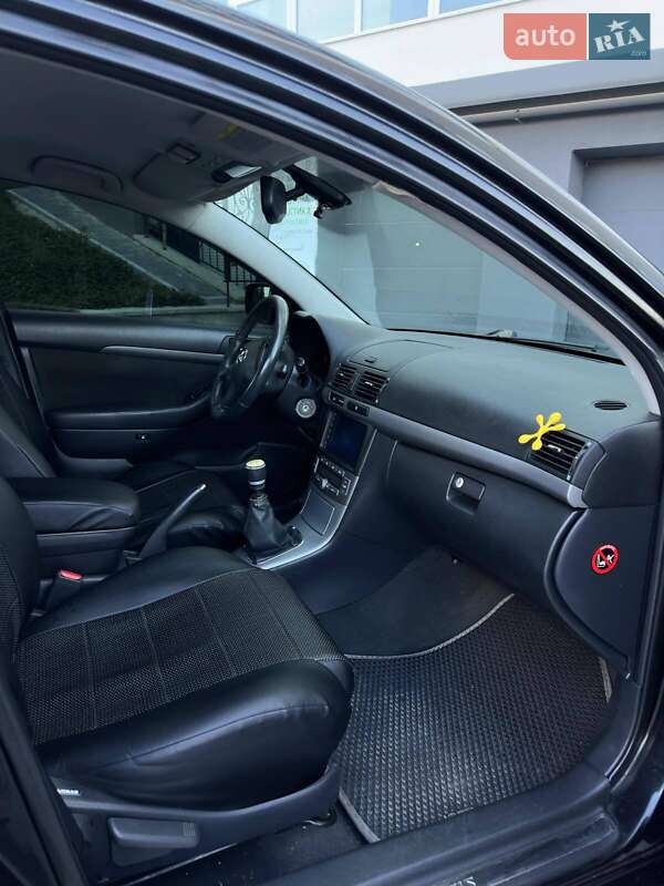 Універсал Toyota Avensis 2008 в Трускавці