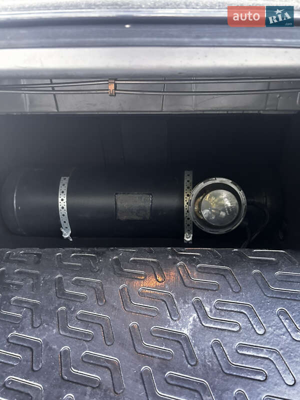 Седан Toyota Avensis 2011 в Василькове