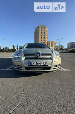 Универсал Toyota Avensis 2005 в Каменец-Подольском