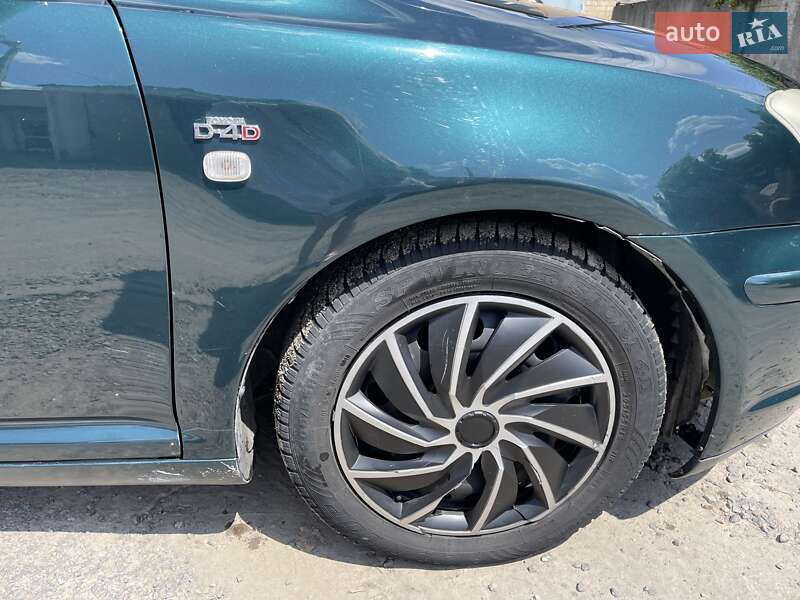 Седан Toyota Avensis 2003 в Житомирі