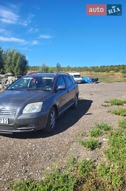 Універсал Toyota Avensis 2006 в Обухові