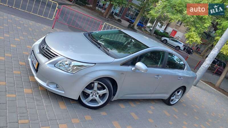 Седан Toyota Avensis 2009 в Одесі