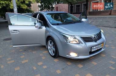 Седан Toyota Avensis 2009 в Одессе