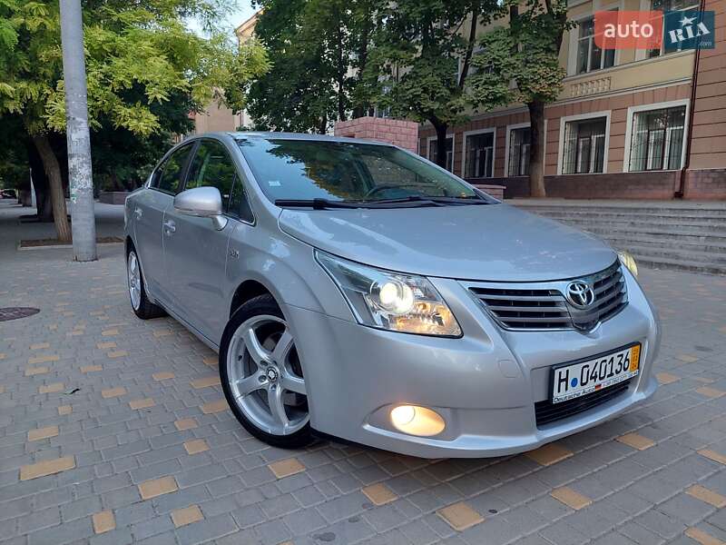 Седан Toyota Avensis 2009 в Одесі