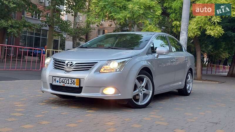Седан Toyota Avensis 2009 в Одесі