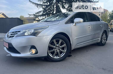 Седан Toyota Avensis 2013 в Коломиї