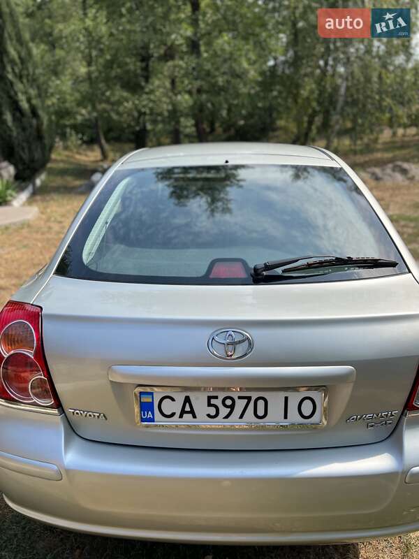 Седан Toyota Avensis 2007 в Виннице