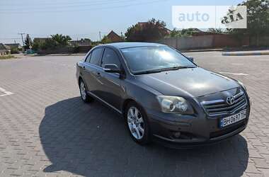 Седан Toyota Avensis 2008 в Рені