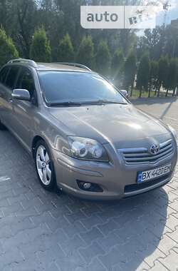 Универсал Toyota Avensis 2006 в Хмельницком