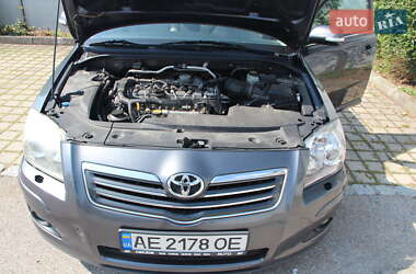 Универсал Toyota Avensis 2008 в Киеве