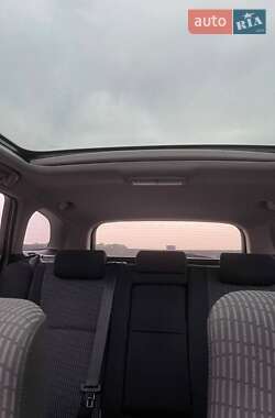Універсал Toyota Avensis 2011 в 