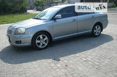 Седан Toyota Avensis 2007 в Николаеве