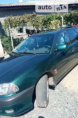 Универсал Toyota Avensis 1998 в Балте