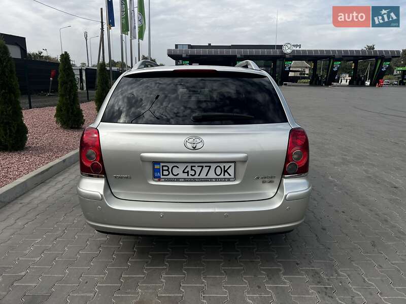 Универсал Toyota Avensis 2008 в Луцке